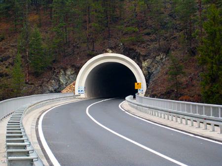 Tunnel